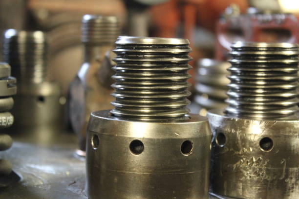marine-diesel-engine-fasteners-2.jpg