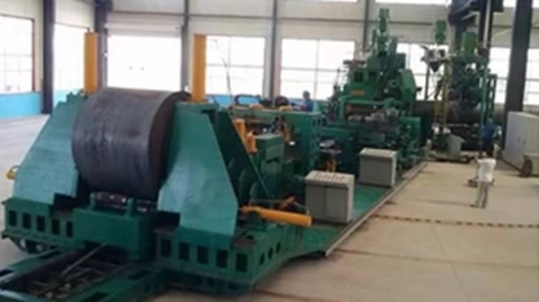 welded-pipe-production-line-2.jpg