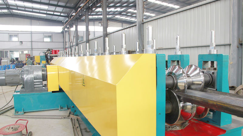 Guardrail Forming Machine