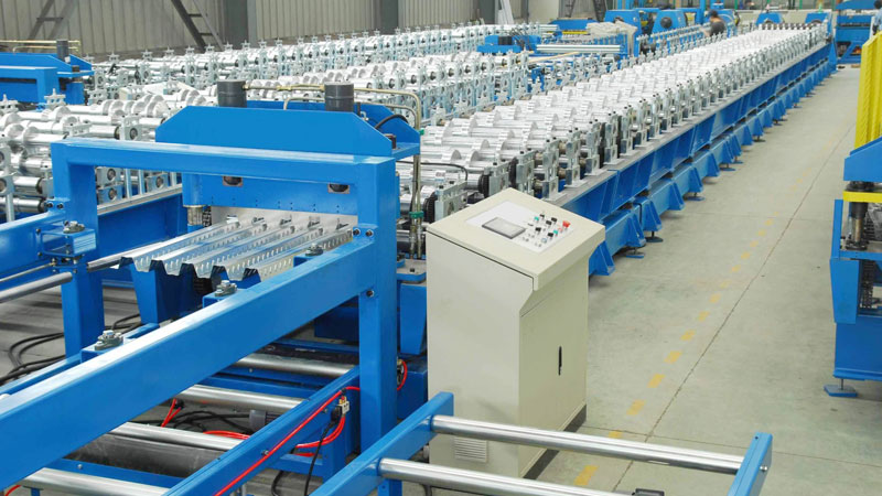 Metal Deck Forming Machine
