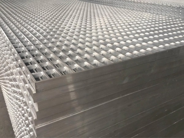 aluminum-floor-grating-1.jpg